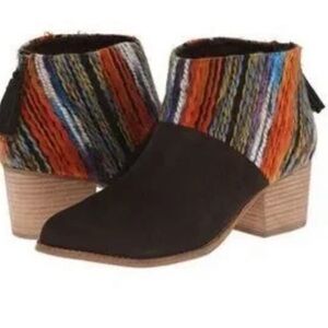 TOMS Leila Chocolate Brown Suede Colorful Yarn Back Zipper Fringe Bootie Sz 8W